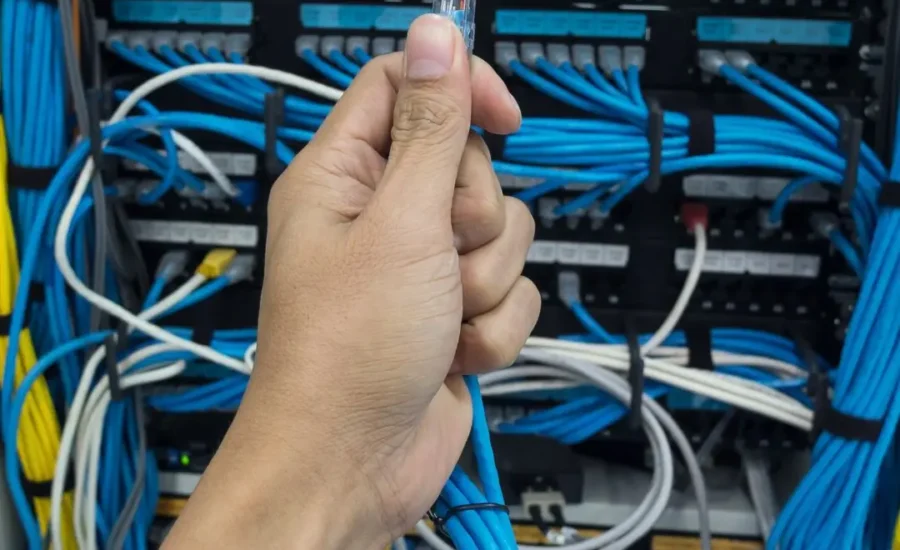 “Cabeamento estruturado em Alphaville para empresas – organização e alta performance com a iDigit”.